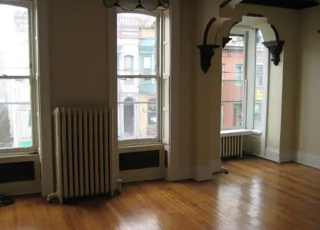 Property at 300 Lark St Unit 1fl, Albany, NY, 12210, 3 beds, 1.5 baths, [object Object]