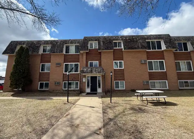 Property at 1116 2nd St SE Unit 13, Willmar, MN, 56201, 2 beds, 1 bath, [object Object]