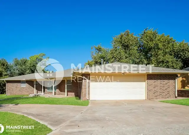 Property at 1000 East Dr, Edmond, OK, 73034, 3 beds, 2.5 baths, [object Object]