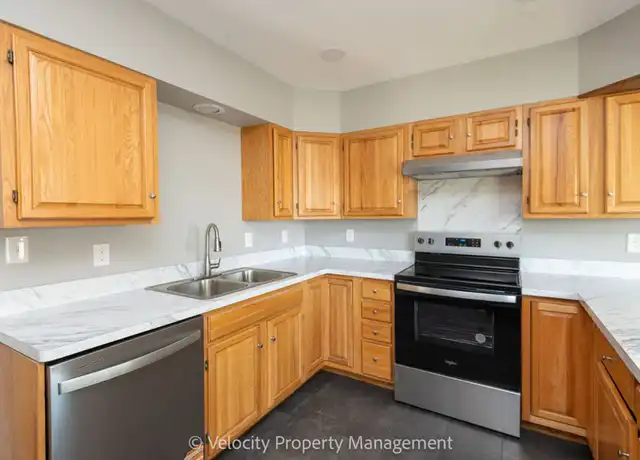 Property at 546 SW 10th St, Redmond, OR, 97756, 3 beds, 2 baths, [object Object]