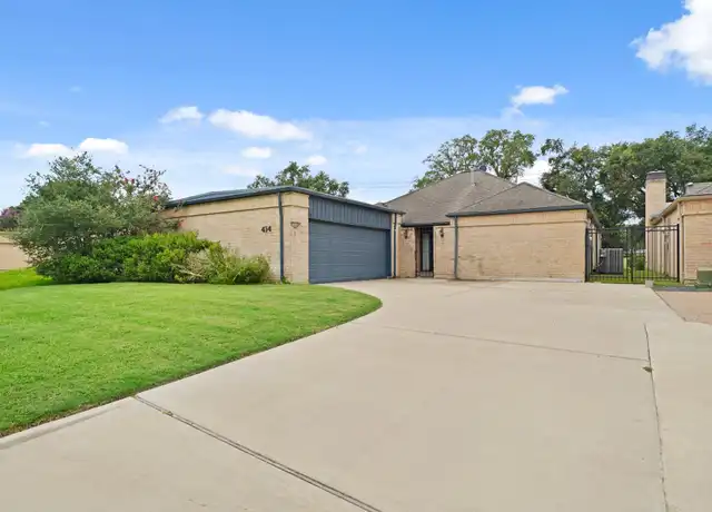 Property at 414 Fox Briar Ln, Sugar Land, TX, 77478, 3 beds, 2 baths, [object Object]