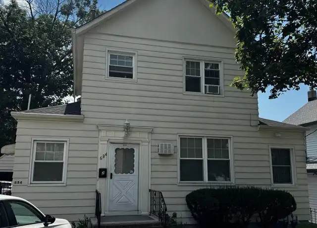 Property at 684 Edgewater Ave Unit 1, Ridgefield, NJ, 07657, 2 beds, 1.5 baths, [object Object]