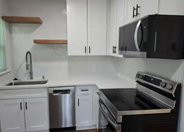 Property at 4213 Ramsey Ave Unit B, Austin, TX, 78756, 1 bed, 1 bath, [object Object]