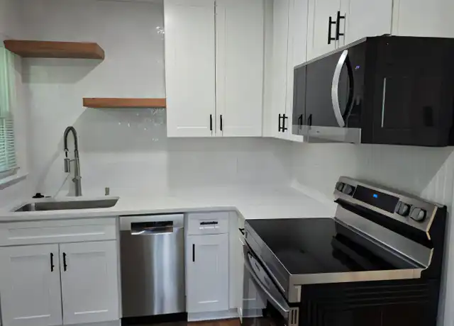 Property at 4213 Ramsey Ave Unit B, Austin, TX, 78756, 1 bed, 1 bath, [object Object]