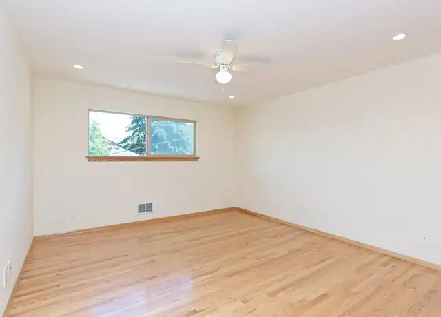 Property at 116 Florentia St, Seattle, WA, 98109, 1 bed, 1 bath, [object Object]