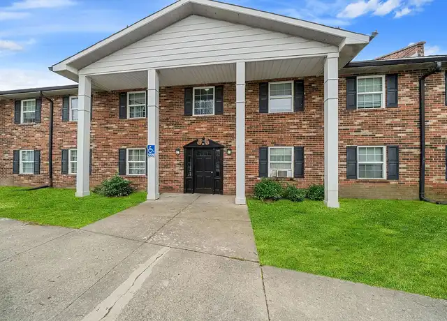 Property at Colonial Oaks Apartments - 5011 Southside Dr, Louisville, KY, 40214, 1 bed, 1 bath, [object Object]