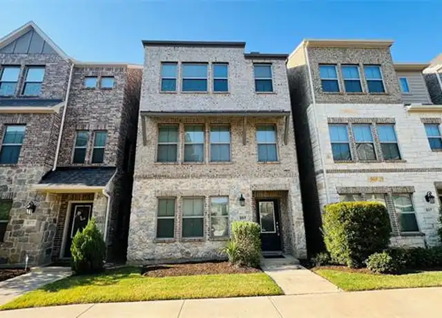 Property at 809 Cassandra Ct, Euless, TX, 76040, 3 beds, 3.5 baths, [object Object]
