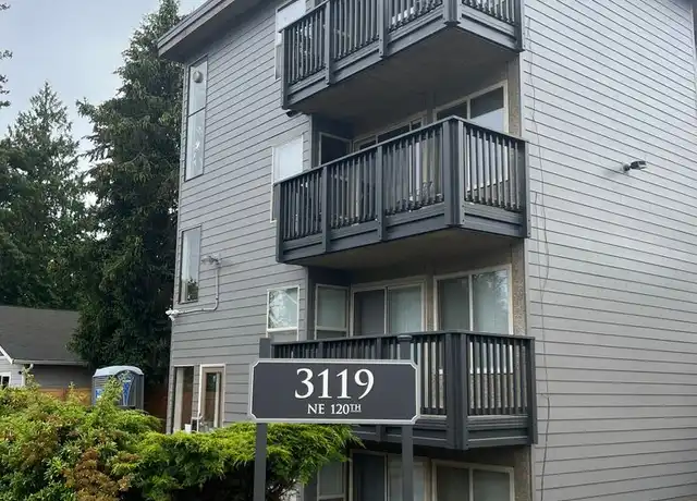 Property at Corner Crest 3201 - 3201 NE 120th St, Seattle, WA, 98125, 2 beds, 1 bath, [object Object]