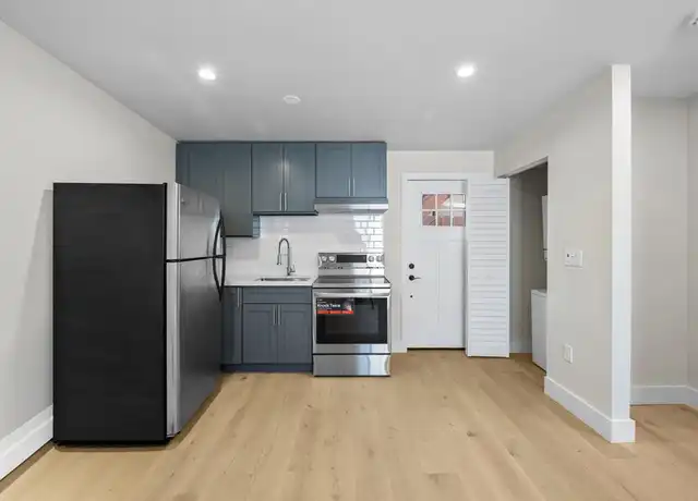 Property at 647 N Spaulding Ave Unit 6495, Los Angeles, CA, 90036, 2 beds, 1 bath, [object Object]