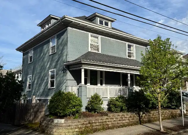 Property at 1035 SE 14th Ave Unit 2, Portland, OR, 97214, 1 bed, 1 bath, [object Object]