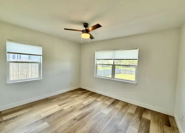 Property at 4118 W Cass St, Tampa, FL, 33609, 2 beds, 1 bath, [object Object]