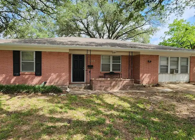 Property at 1209 Haines Dr, College Station, TX, 77840, 4 beds, 2 baths, [object Object]