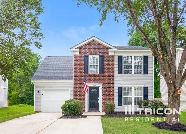 Property at 6303 McIntyre Ridge Dr, Charlotte, NC, 28216, 3 beds, 2.5 baths, [object Object]