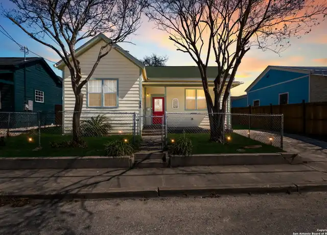 Property at 226 S Hackberry St, San Antonio, TX, 78203, 2 beds, 2 baths, [object Object]