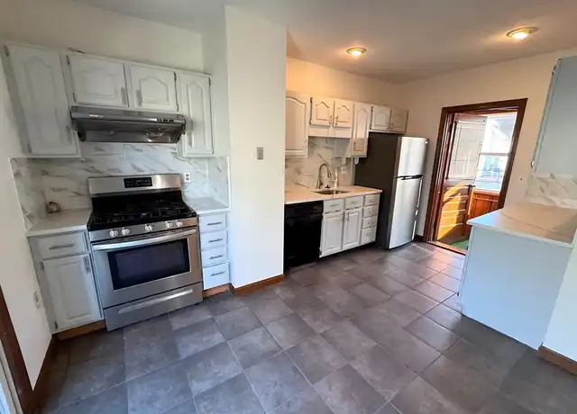 Property at 17 Upham St Unit 2, Malden, MA, 02148, 2 beds, 1 bath, [object Object]