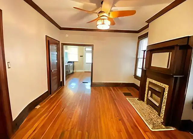 Property at 636 Neil Ave Unit 636, Columbus, OH, 43215, 4 beds, 2.5 baths, [object Object]