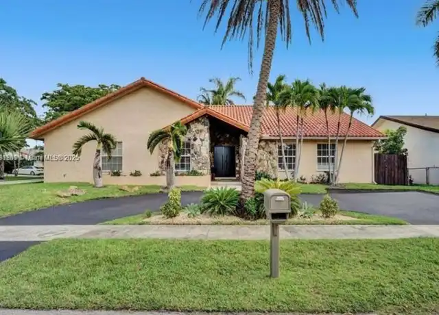 Property at 2001 NE 214th St, Miami, FL, 33179, 5 beds, 4 baths, [object Object]