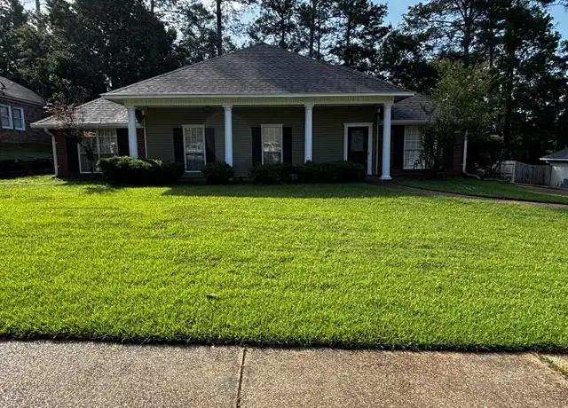 Property at 232 Boxwood Cir, Brandon, MS, 39047, 4 beds, 2 baths, [object Object]