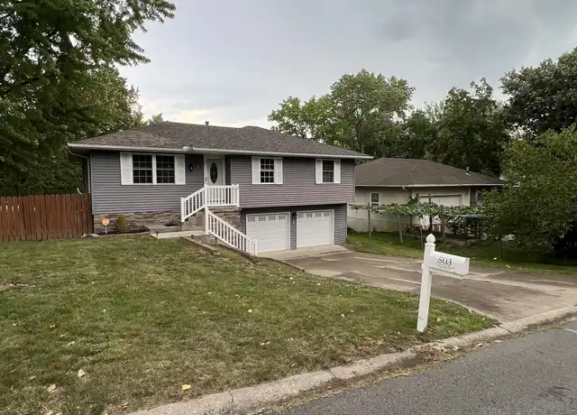 Property at 503 Applewood Rd, Warrensburg, MO, 64093, 3 beds, 2.5 baths, [object Object]