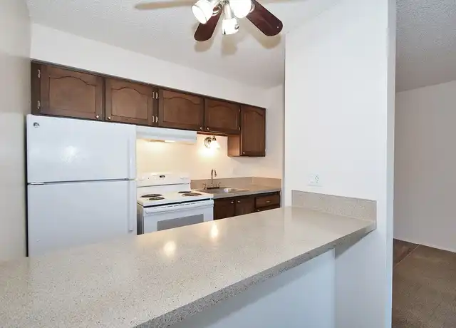 Property at Gardenbrook Apartments - 3950 SW 102nd Ave, Beaverton, OR, 97005, 1 bed, 1 bath, [object Object]