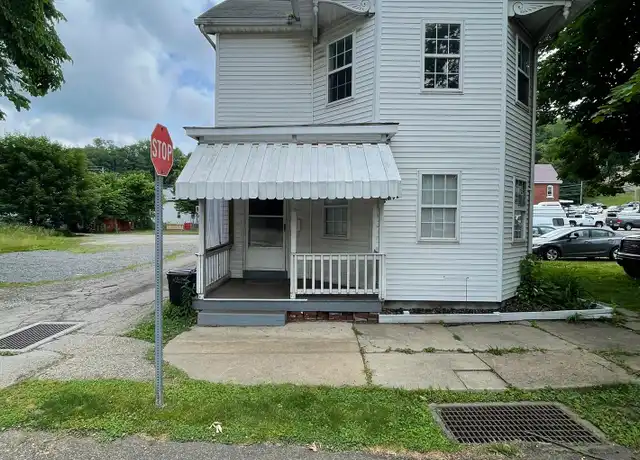 Property at 136 N Grant Ave Unit 136, Kittanning, PA, 16201, 2 beds, 1 bath, [object Object]