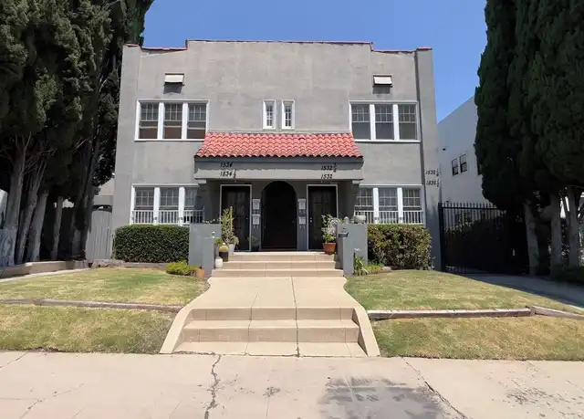 Property at 1532 Rosalia Rd Unit 1/2, Los Angeles, CA, 90027, 1 bed, 1 bath, [object Object]