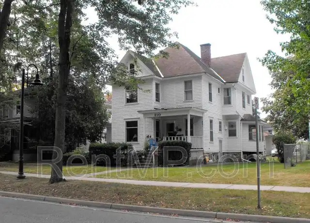 Property at 810 S University St, Mount Pleasant, MI, 48858, 2 beds, 1 bath, [object Object]