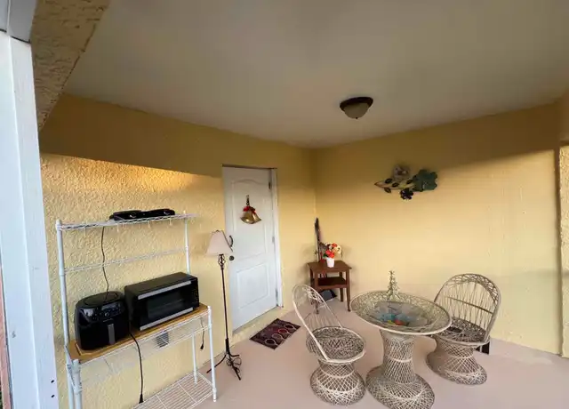 Property at 2803 33rd St SW, Lehigh Acres, FL, 33976, 1 bed, 1 bath, [object Object]