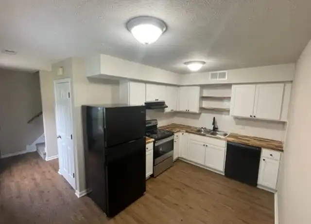 Property at 132 Oakwood Dr Unit 138, Madison Heights, VA, 24572, 2 beds, 1.5 baths, [object Object]