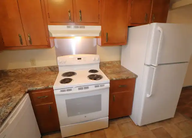 Property at 53 S 21st St, Richmond, IN, 47374, 2 beds, 1.5 baths, [object Object]