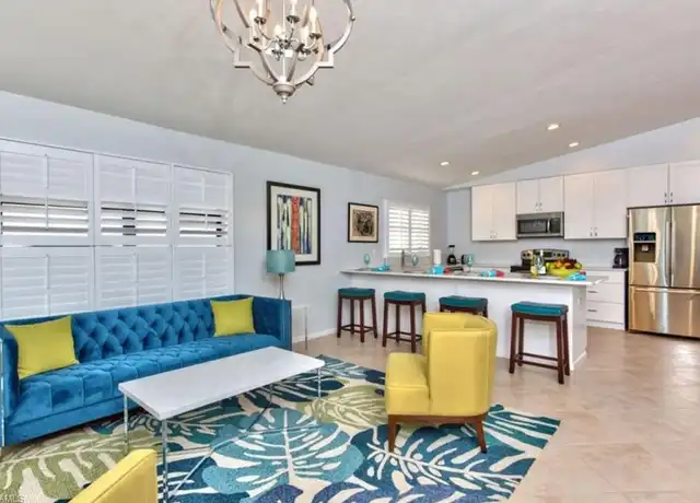 Property at 670 107th Ave N, Naples, FL, 34108, 3 beds, 2 baths, [object Object]