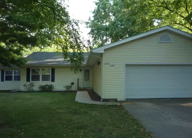 Property at 2122 Austin Dr, Springfield, IL, 62704, 3 beds, 1 bath, [object Object]