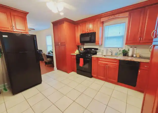 Property at 25 Scofield Ave Unit 2, Stamford, CT, 06906, 2 beds, 1 bath, [object Object]