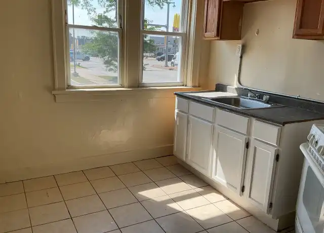 Property at 2613 W Capitol Dr Unit 2, Milwaukee, WI, 53206, 2 beds, 1 bath, [object Object]