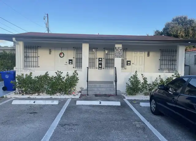 Property at 77 SW 30th Ave, Miami, FL, 33135, 1 bed, 1 bath, [object Object]