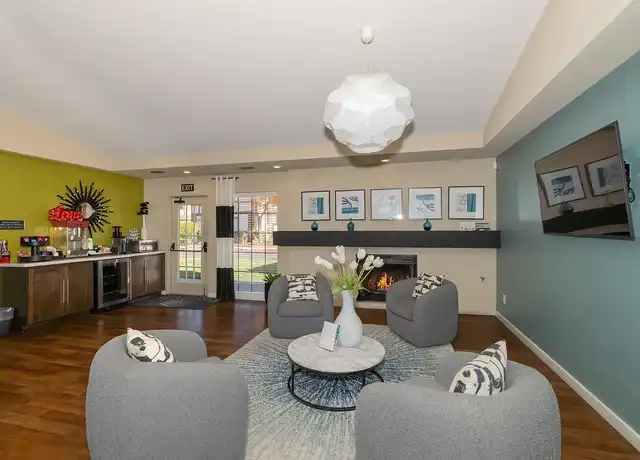 Property at Rocklin Manor Apartments - 5240 Rocklin Rd, Rocklin, CA, 95677, 1-2 bed, 1-2 bath, [object Object]