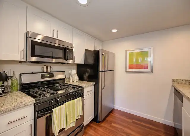 Property at Rocklin Manor Apartments - 5240 Rocklin Rd, Rocklin, CA, 95677, 1 bed, 1 bath, [object Object]