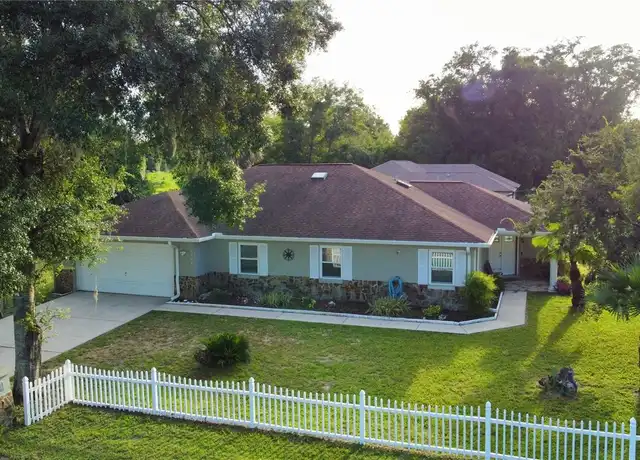 Property at 2404 SE 39th Ave, Ocala, FL, 34471, 4 beds, 2.5 baths, [object Object]