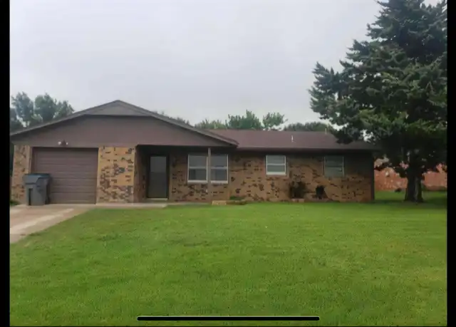 Property at 114 SE Tattershall Way, Lawton, OK, 73501, 3 beds, 2 baths, [object Object]