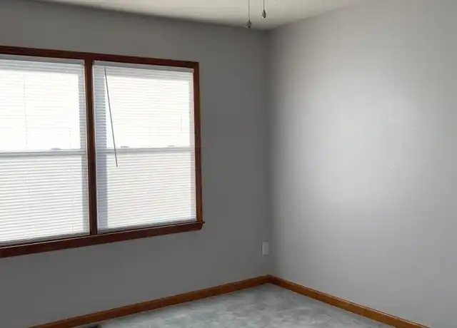 Property at 6663 Briarfield Ave, Radford, VA, 24141, 2 beds, 1.5 baths, [object Object]