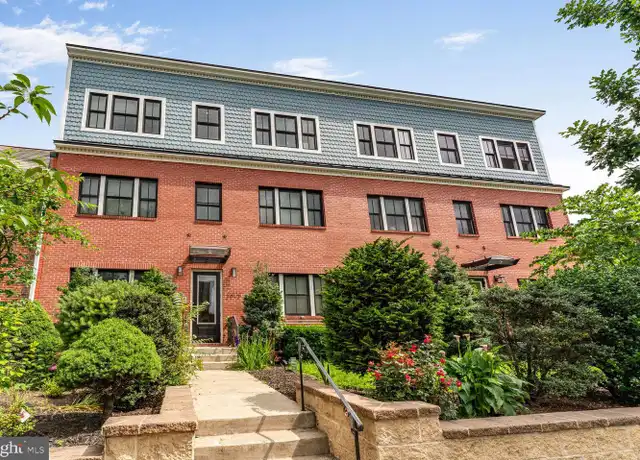 Property at 2012 D St NE #2, Washington, DC, 20002, 1 bed, 1 bath, [object Object]