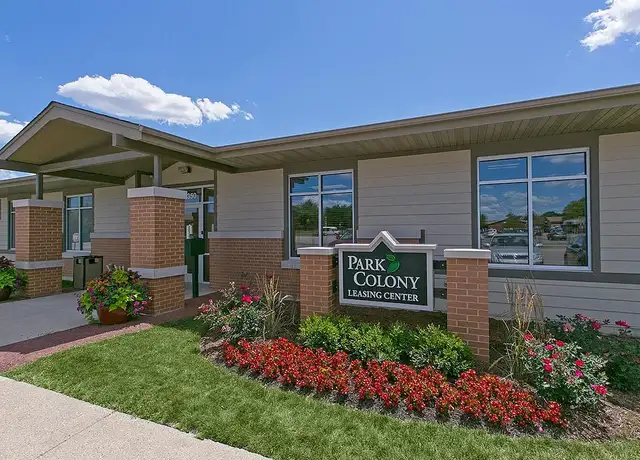 Photo of 9350 Congress Dr, Des Plaines, IL 60016