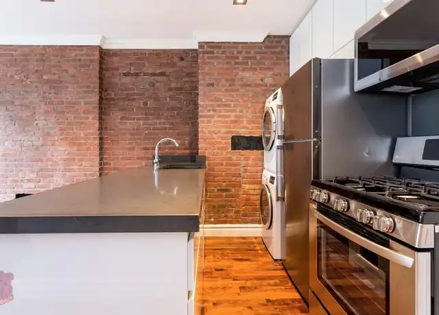 Property at 95 Perry St Unit 4, New York, NY, 10014, 1 bed, 1 bath, [object Object]