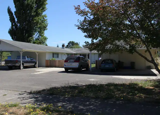 Property at 1090 S 8th St Unit D, Coos Bay, OR, 97420, 2 beds, 1 bath, [object Object]