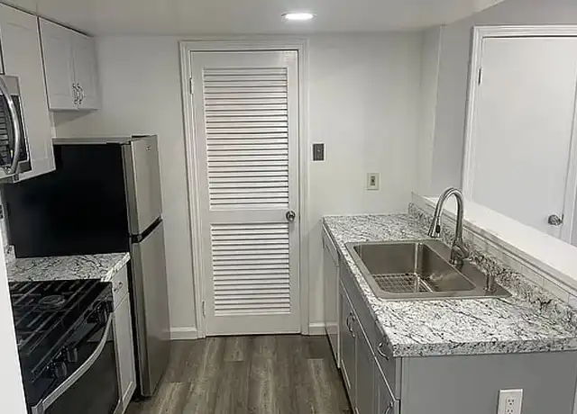 Property at 23 Delavan Ct, New Brunswick, NJ, 08901, 1 bed, 1 bath, [object Object]