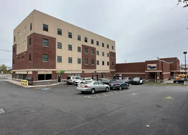 Property at 400 Butternut St Unit 2D, Syracuse, NY, 13208, 2 beds, 1.5 baths, [object Object]