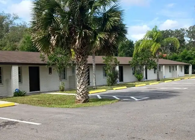 Property at 16214 Wallace St Unit 3, Umatilla, FL, 32784, 1 bed, 1 bath, [object Object]