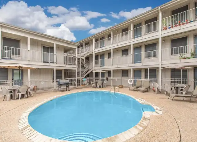 Property at 6010 N Lamar Blvd Unit 303, Austin, TX, 78752, 1 bed, 1 bath, [object Object]