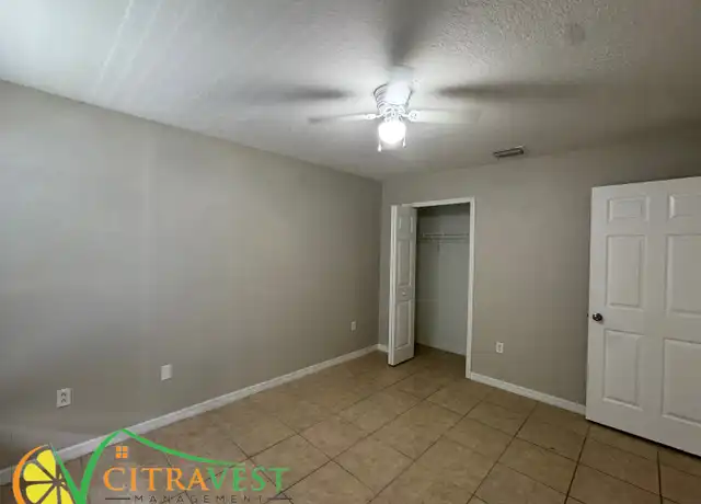 Property at 519 Reddicks Cir, Winter Haven, FL, 33884, 4 beds, 2 baths, [object Object]
