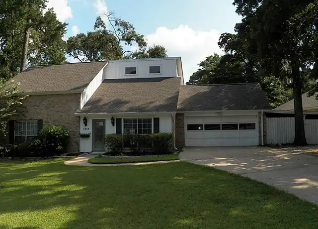Property at 1844 Rollingwood Dr, Huntsville, TX, 77340, 4 beds, 2.5 baths, [object Object]